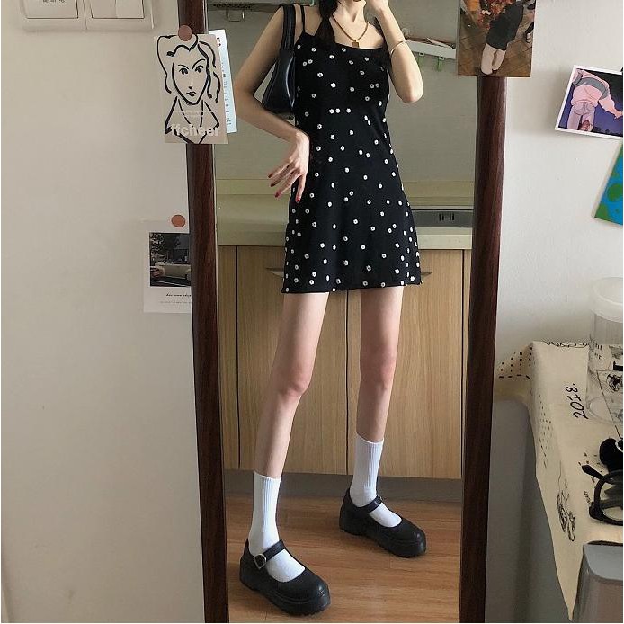 200664 Váy 2 dây hoa cúc nhí cho nữ dáng ôm co giãn tốt chất mềm mát - SIZE M,L SALE | BigBuy360 - bigbuy360.vn