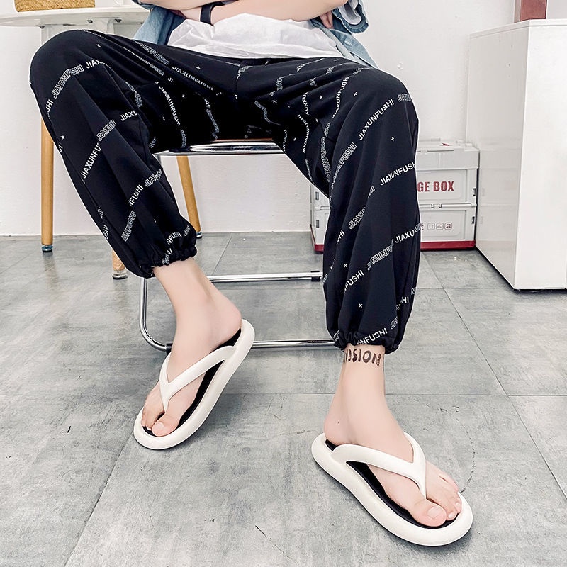 Dép Xỏ Ngón Đế Dày Chống Trượt Khử Mùi Thời Trang Mùa Hè Cho Nam Và Nữ