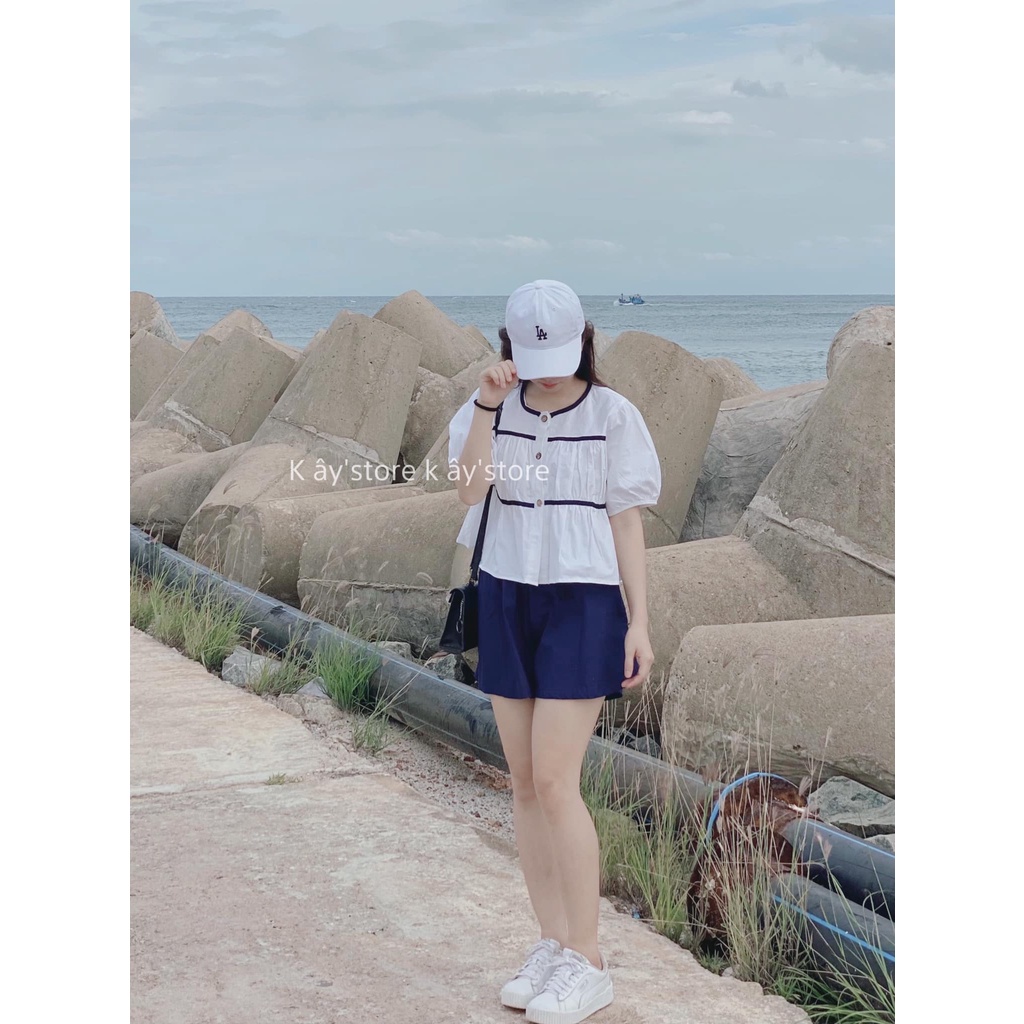 Set Áo Croptop Viền Đen Xinh Xắn- Set Áo Quần Ống Xòe Năng Động