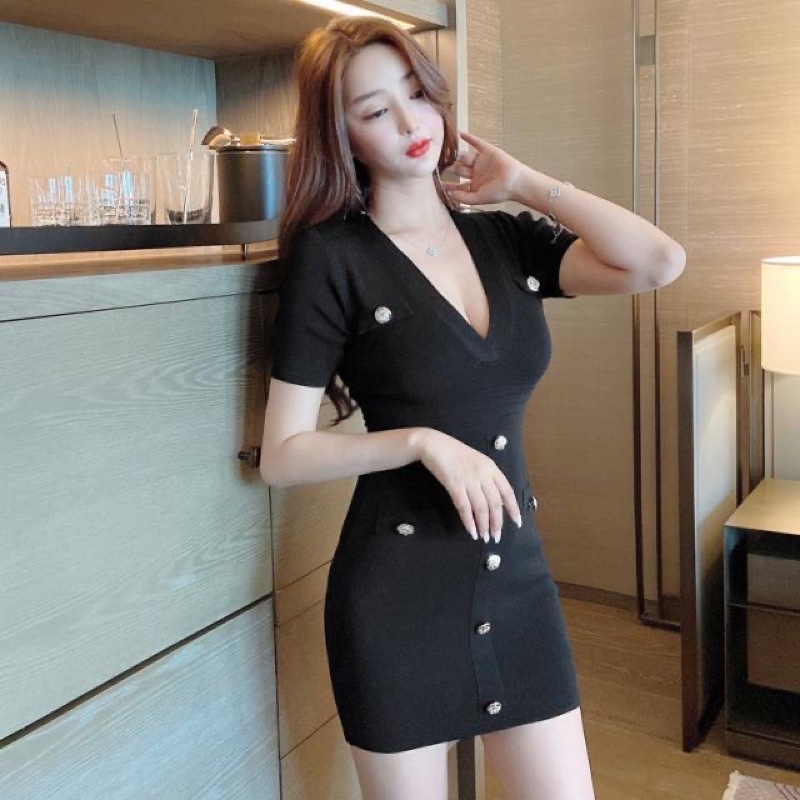 Đầm len body tay ngắn cổ V siêu hot