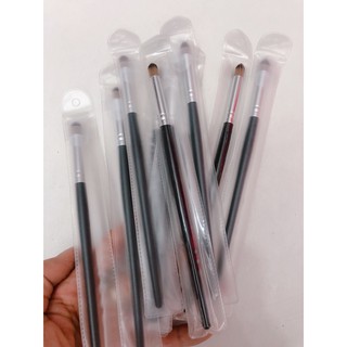 Cọ tán phấn mắt đầu tròn