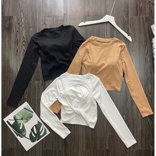 áo thun croptop xoắn eo