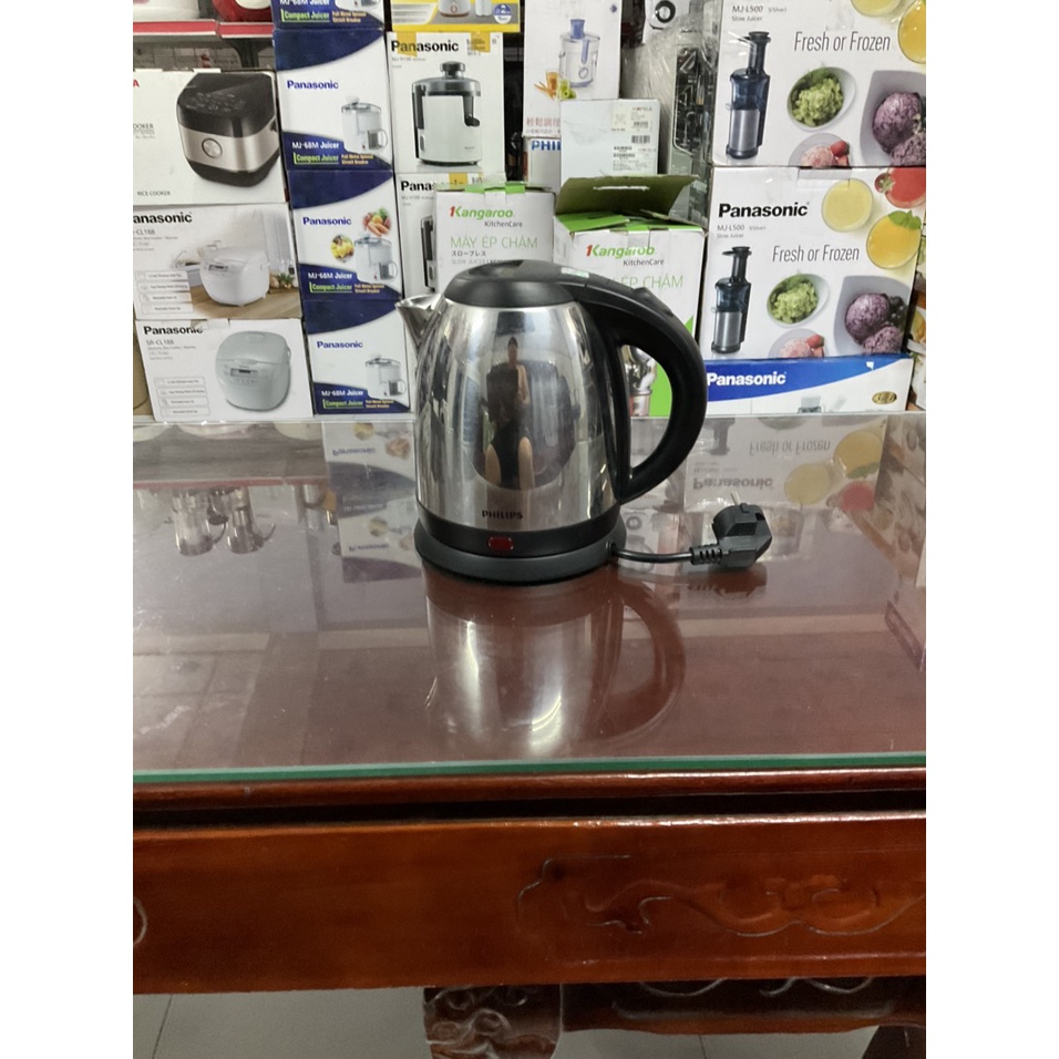Bình đun siêu tốc Philips 1.2 lít HD9303 - Hàng trưng bày