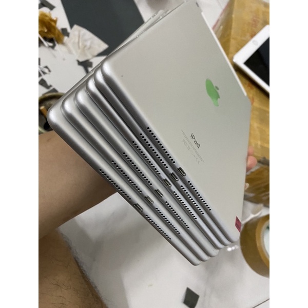 iPab Gen 5 bản wifi + 4G 32Gb, Máy zin all đẹp 98% | BigBuy360 - bigbuy360.vn