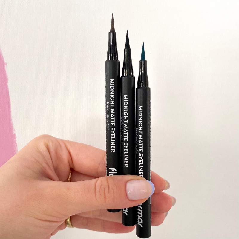 Flormar Bút Kẻ mắt Midnight Matte Eyeliner