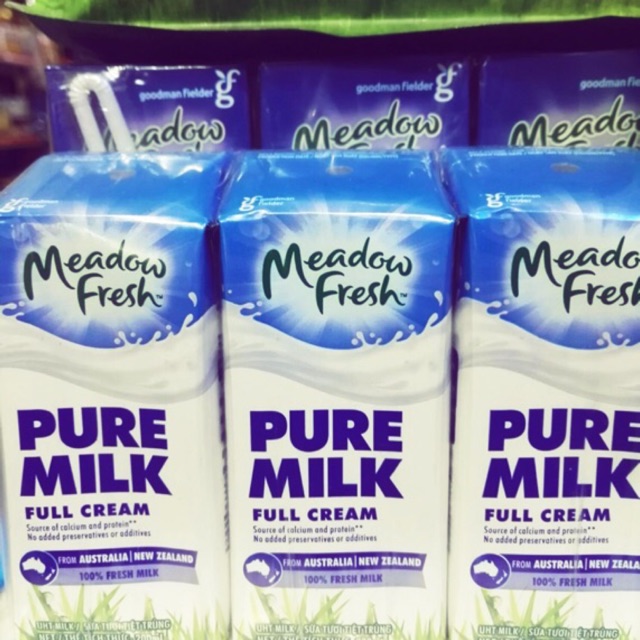 Sữa tươi Newzealand Meadow Fresh full cream nguyên kem hộp 200ml date
