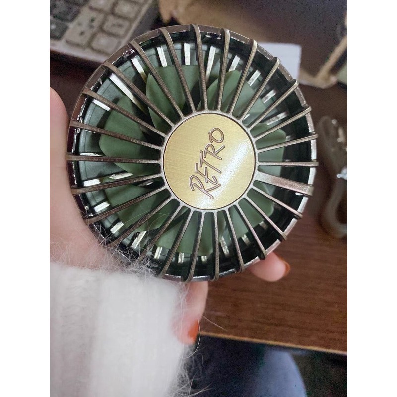 Quạt để bàn có đèn LED phong cách retro