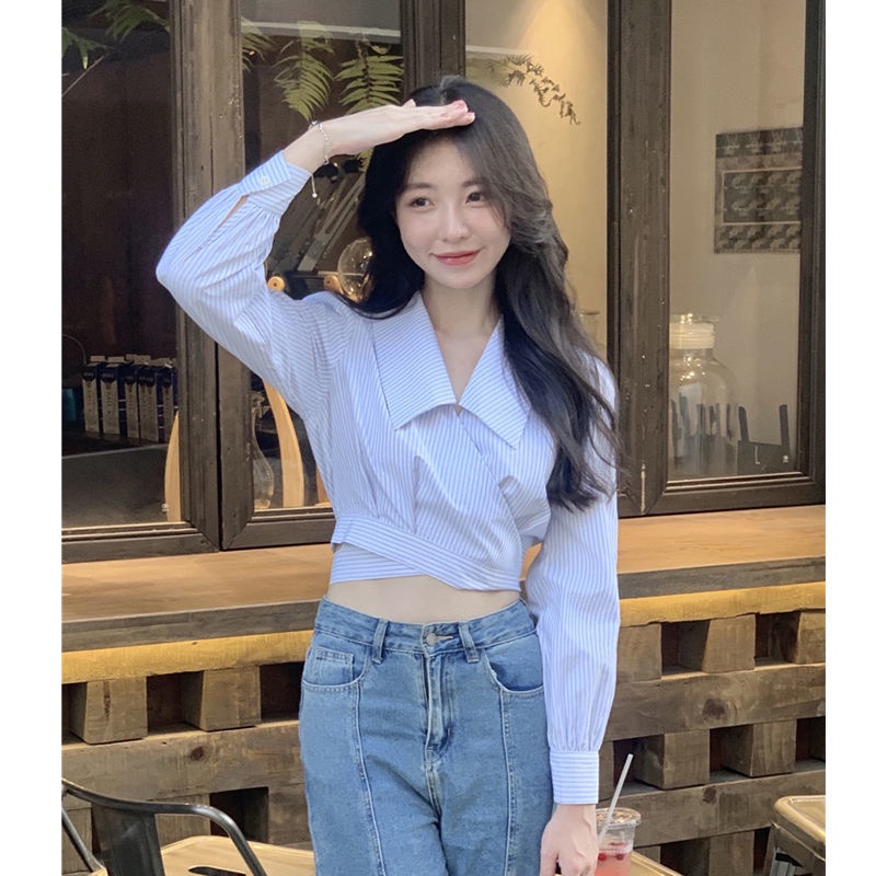 Áo Sơ Mi Kẻ Sọc Lưng Cao Phong Cách Thời Trang Hàn Quốc 2022