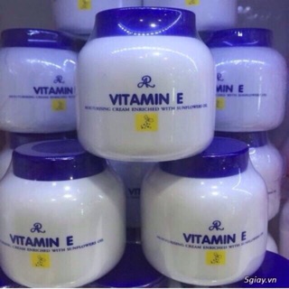Kem vitamin E thái lan