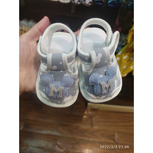 Dép tập đi cho bé