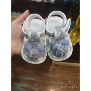 Dép tập đi cho bé
