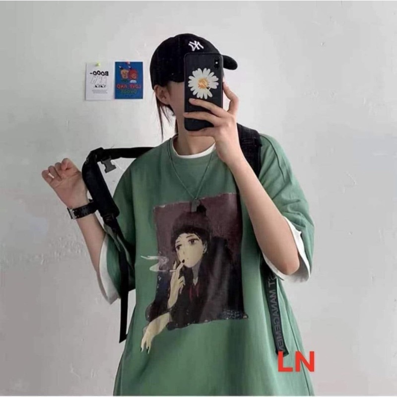 Áo phông cô gái cầm hút TH6