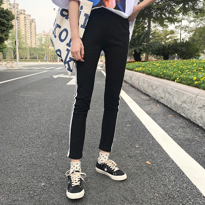 Quần Legging Đen Lưng Cao Co Giãn Họa Tiết Kẻ Sọc Phong Cách Retro