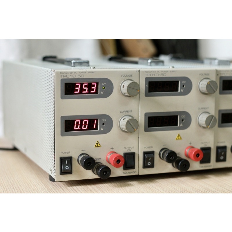 Máy cấp nguồn Nhật bản Takasago 36V-9A điện 220v + tặng kèm dây kẹp nguồn.