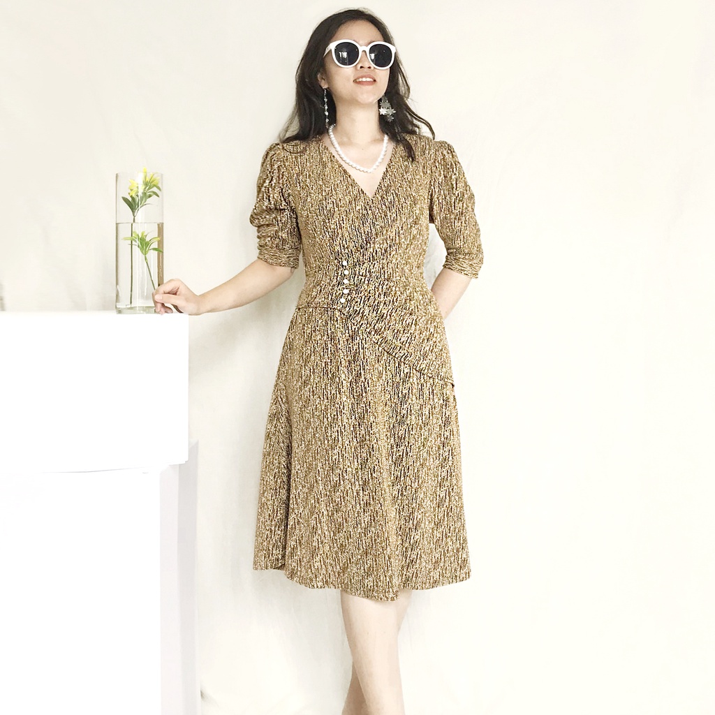 Váy trung niên cổ đắp tay phồng đính hạt thun nhũ co dãn, Đầm trung niên tay lửng LALI MS21 | BigBuy360 - bigbuy360.vn