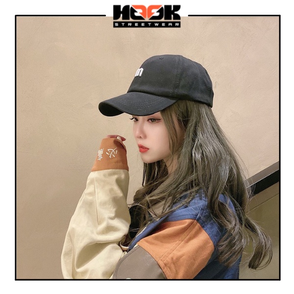 Mũ lưỡi trai Unisex thêu hình chữ M chất vải Kaki màu Đen và Be thương hiệu Hook