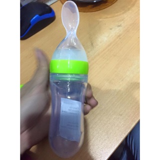 Bình thìa ăn dặm cho bé