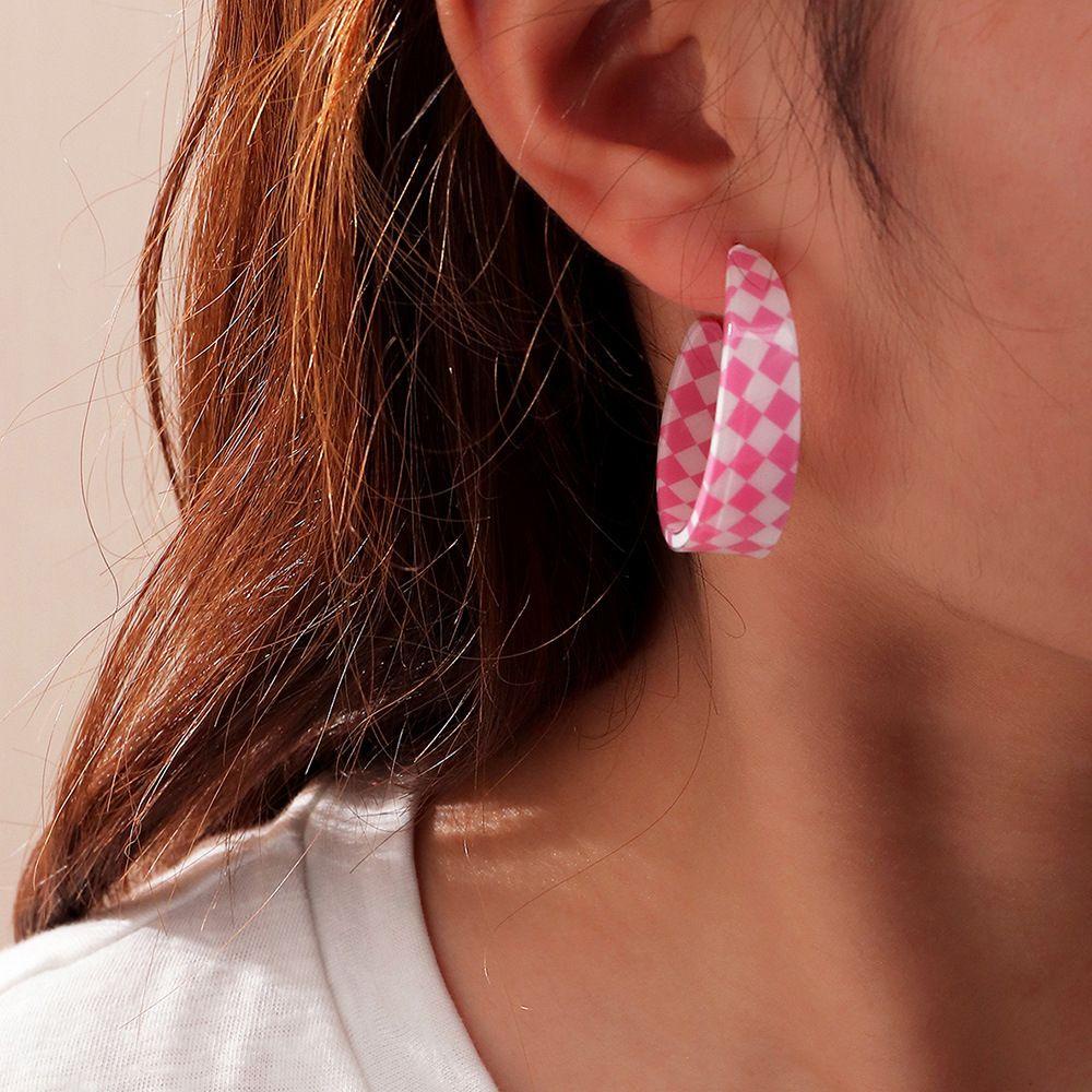 Bông Tai Tròn Bằng Nhựa Resin Hình Chữ C Họa Tiết Kẻ Ô Ngọt Ngào Cho Nữ