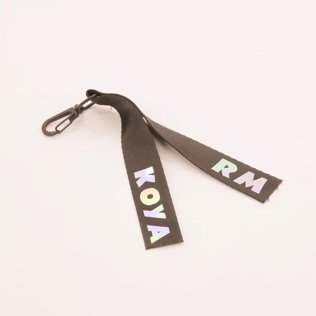 Nametag hologram kèm BT21