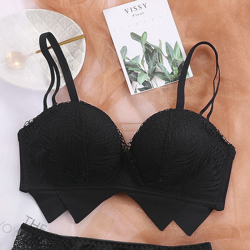 B04: Bộ đồ lót thiết kế không gọng, quả ngang, đệm bàn tay, quai có thể tháo rời | BigBuy360 - bigbuy360.vn