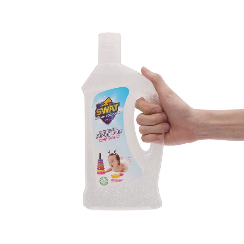 Nước lau sàn Swat hương Baby an toàn cho bé dung tích 1 lít