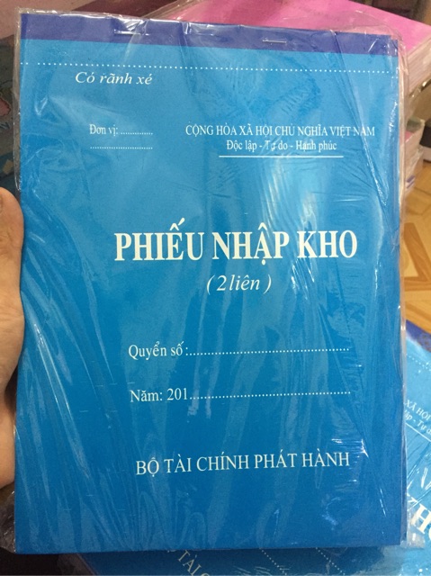 Phiếu Xuất/ nhập kho 2 liên A4 60 tờ - 100 tờ | BigBuy360 - bigbuy360.vn