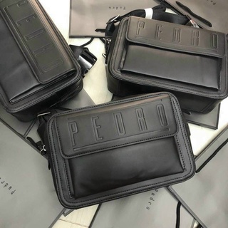 Túi đeo chéo nam Pedro casual sling dáng hộp cao cấp size 24