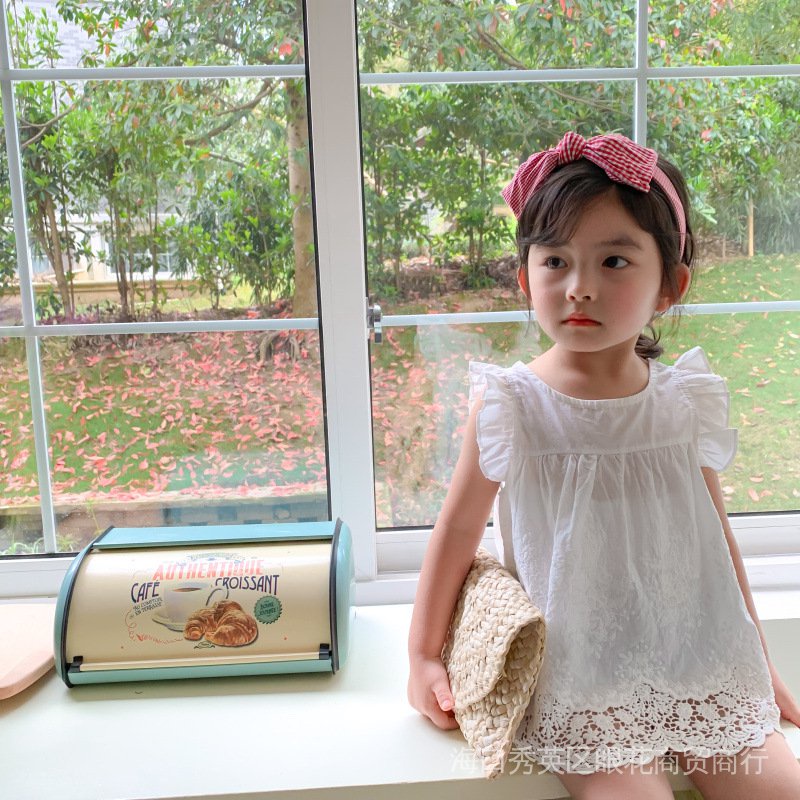 Hàng Mới Về Áo Sơ Mi Ren Rỗng Phối Quần Yếm Đục Lỗ Kiểu Hàn Quốc Thời Trang Mùa Hè Hàng Mới Cho Bé Gái 20 Tuổi