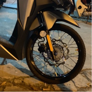 Mắt mèo dài dán phuộc (một cặp)
