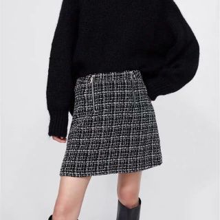 CHÂN VÁY ZR TUỒN DƯ