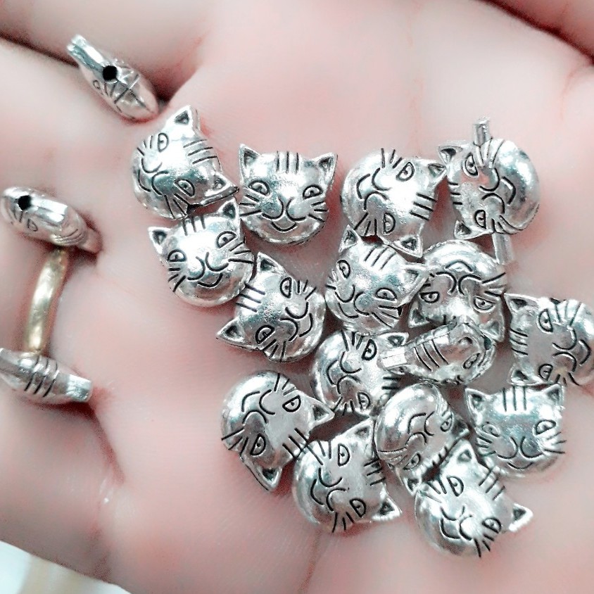 nguyên liệu charm 50 gram mặt Mèo Hoạt Hình Dễ Thương 23k