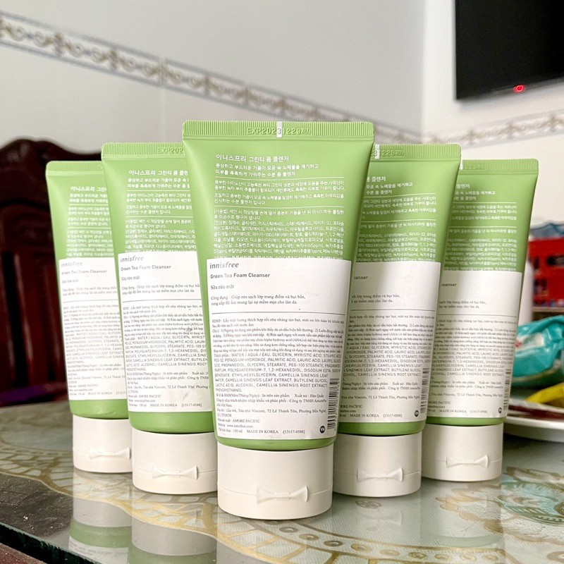 Sữa rửa mặt làm sạch innisfree Green Tea Foam Cleanser 150ml