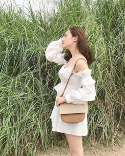 Đầm trễ vai midu