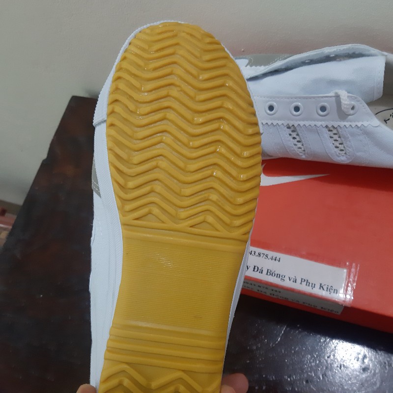 Giày Đá Bóng Ba Ta Ngôi Sao, Mũi Da, Đế Mềm