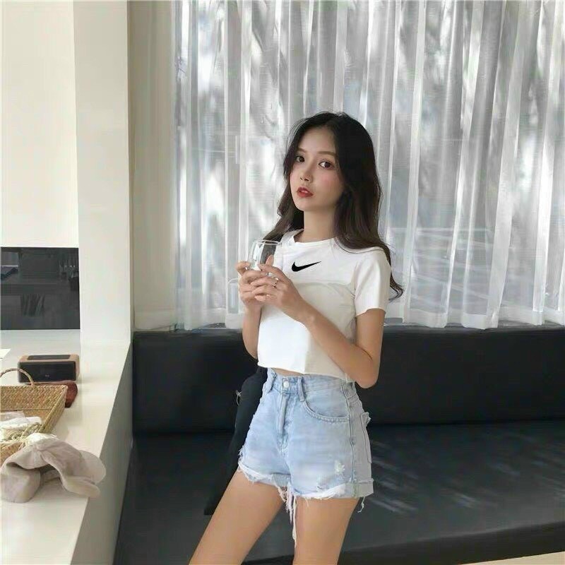 Áo Croptop Basic Thêu Logo | BigBuy360 - bigbuy360.vn