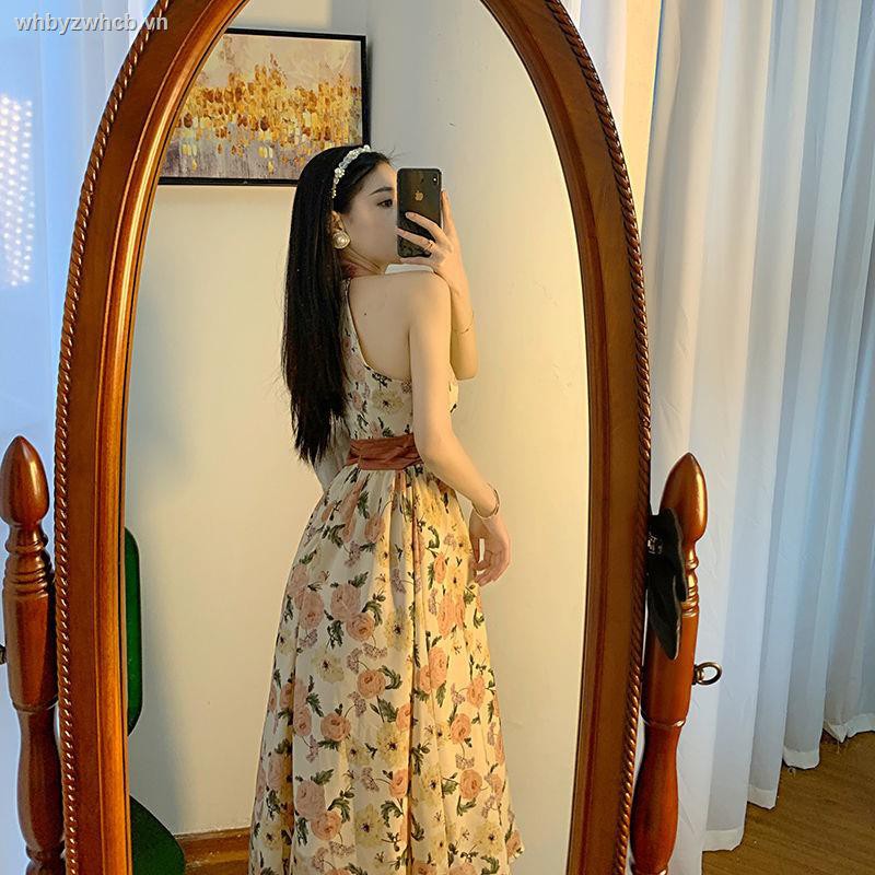 Đầm Ôm Cổ Yếm In Họa Tiết Sơn Dầu Quyến Rũ Dành Cho Nữ | BigBuy360 - bigbuy360.vn