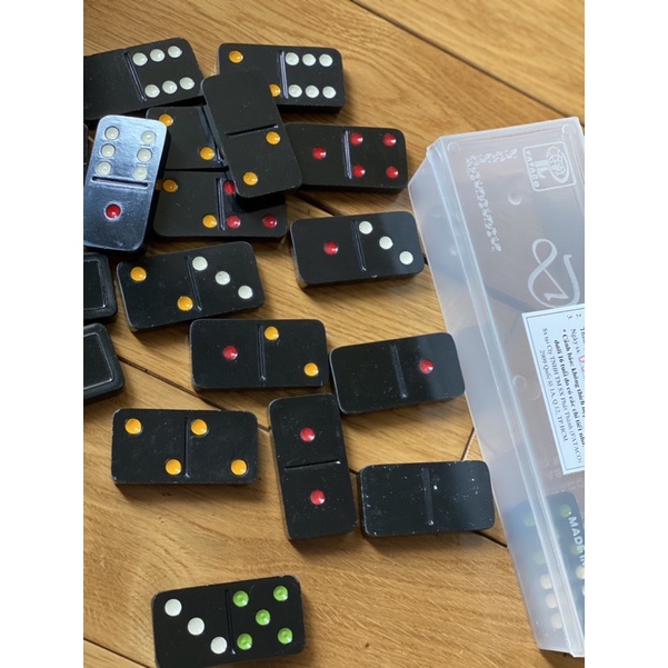 Bộ cờ domino nhựa trắng; đen