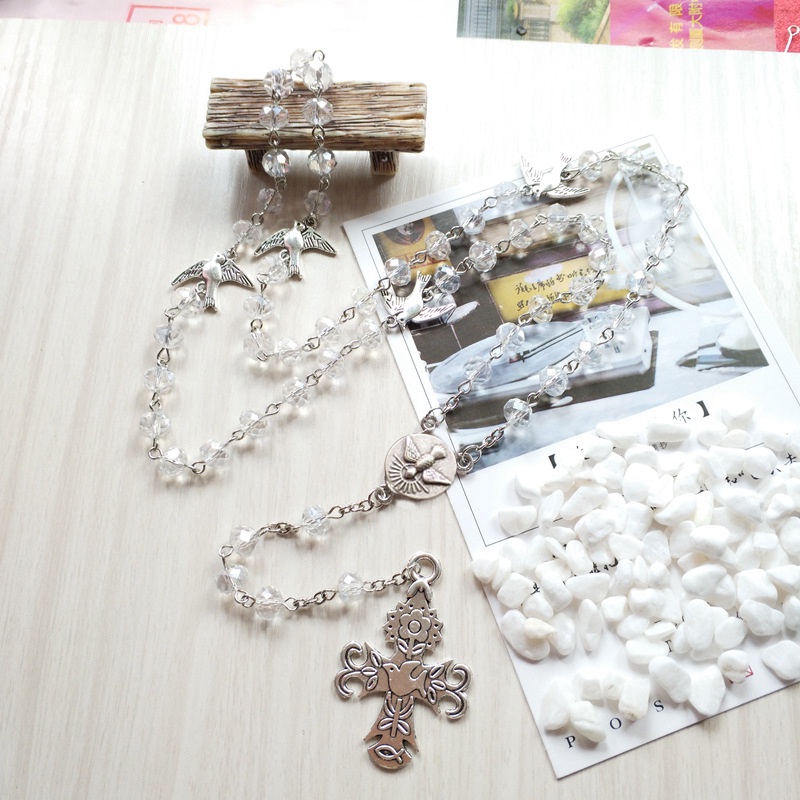 Vòng cổ mặt thánh giá đính pha lê