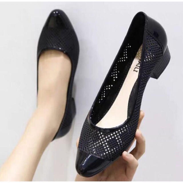 ( xả kho) Giày búp bê nhựa đi mưa mềm chân gót cao 2 cm thoáng khí, giày công sở đủ màu đen, kem, xanh đen | BigBuy360 - bigbuy360.vn