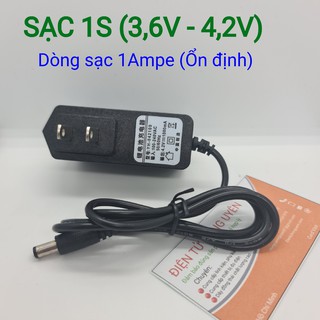 Sạc pin Lithium 4,2V. Sạc 1S (3V - 4,2V) Dòng sạc chuẩn 1Ampe, Sạc pin nhanh đầy, Có đèn báo sạc pin