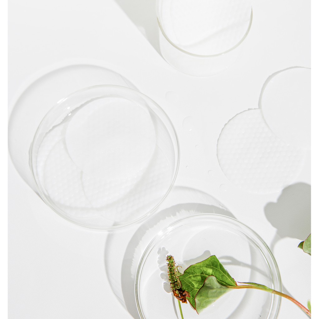 Hộp 60 bông tẩy tế chết chứa BHA Heartleaf Celimax 125ml | BigBuy360 - bigbuy360.vn