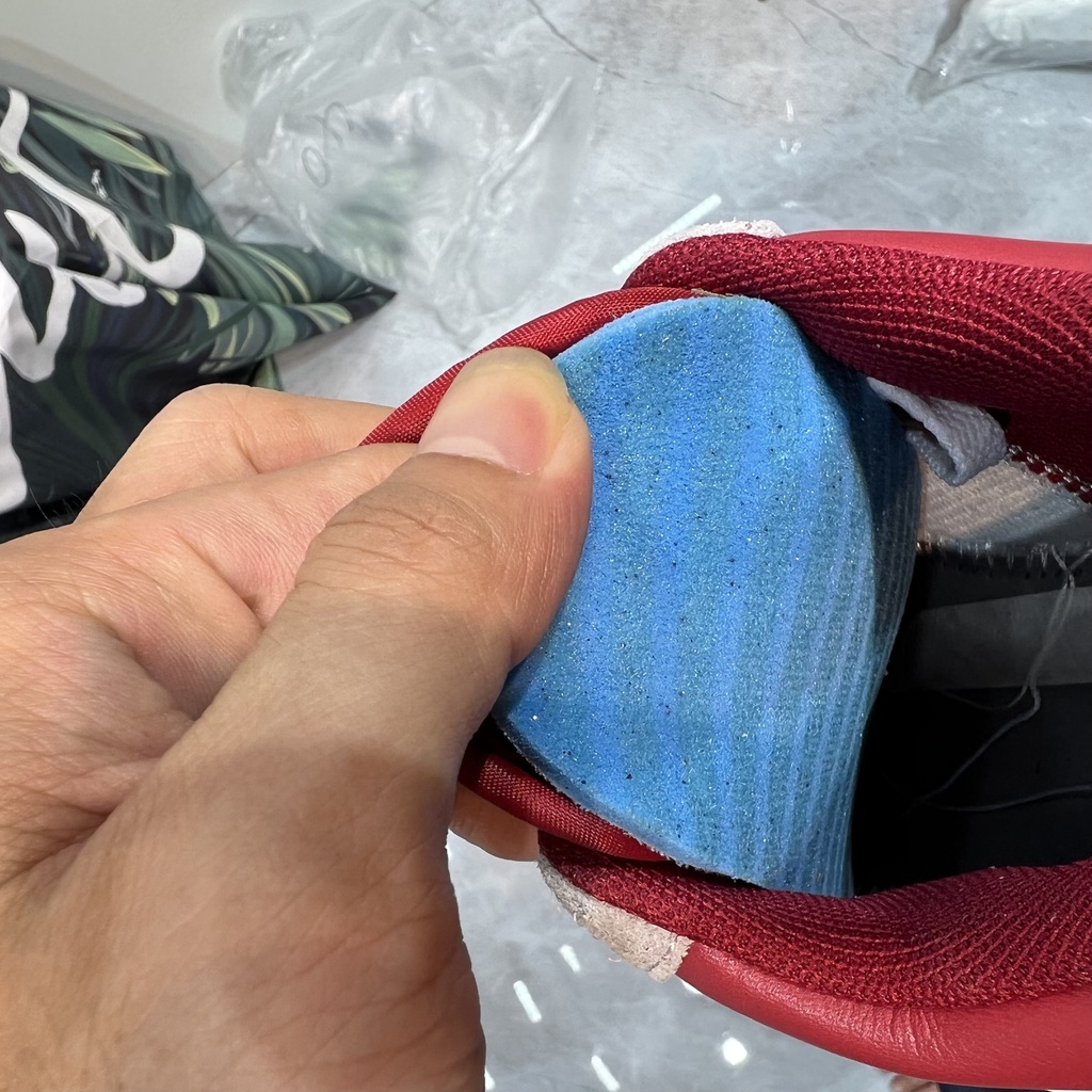 Giày thể thao sneaker JD Xám vệt đỏ, gót đỏ Mới Lai Au