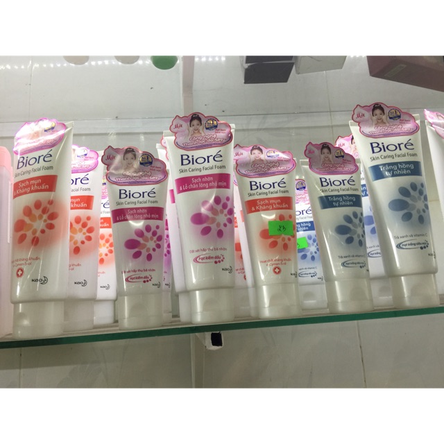 Sữa rửa mặt Biore