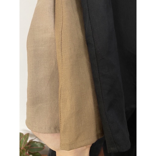 Áo sát nách hàng cúc trước