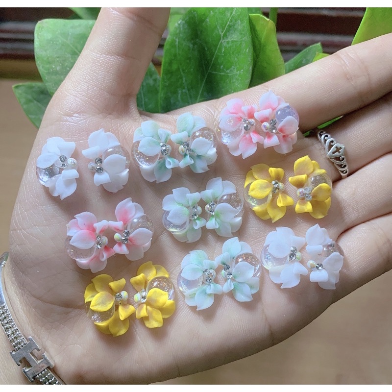 Hoa bột nail - mắt mèo