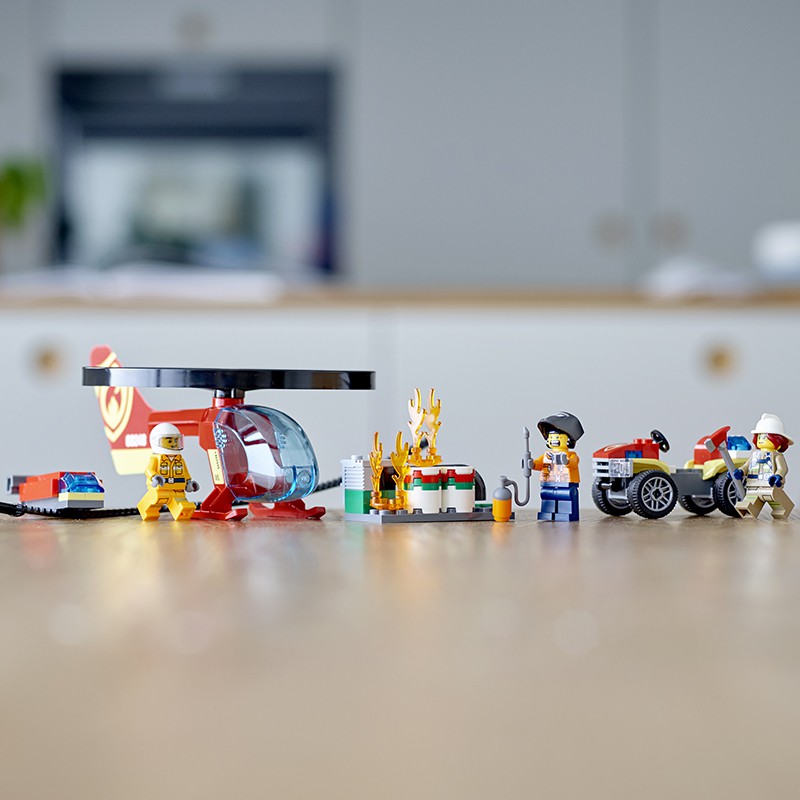 Đồ chơi lắp ráp LEGO CITY Trực Thăng Cứu Hỏa Khẩn Cấp 60248