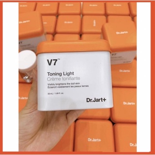 Kem Dưỡng V7 Trắng Da Toning Light