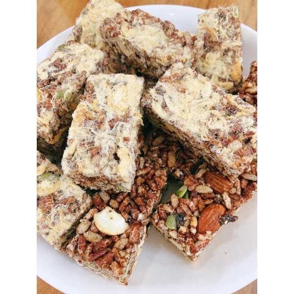 Thanh gạo lứt ngũ cốc dinh dưỡng Chà Bông 320g, gạo nứt ăn kiêng giảm cân hiệu quả mọi người ưa chuộng