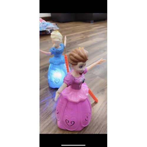 Đèn Công Chúa Elsa Phát Nhạc cực to Di Chuyển nhanh ạ (Kèm video và ảnh thật tự quay ạ) 👸🏼👸🏼👸🏼