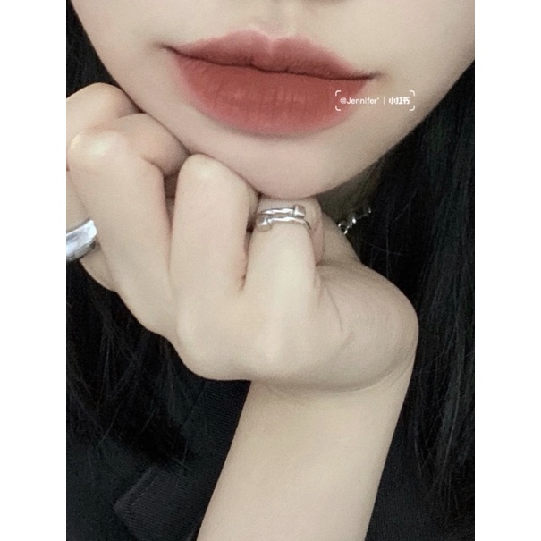 Son kem lì Morphe MATTE LIQUID LIPSTICK màu Peanut, Nibble